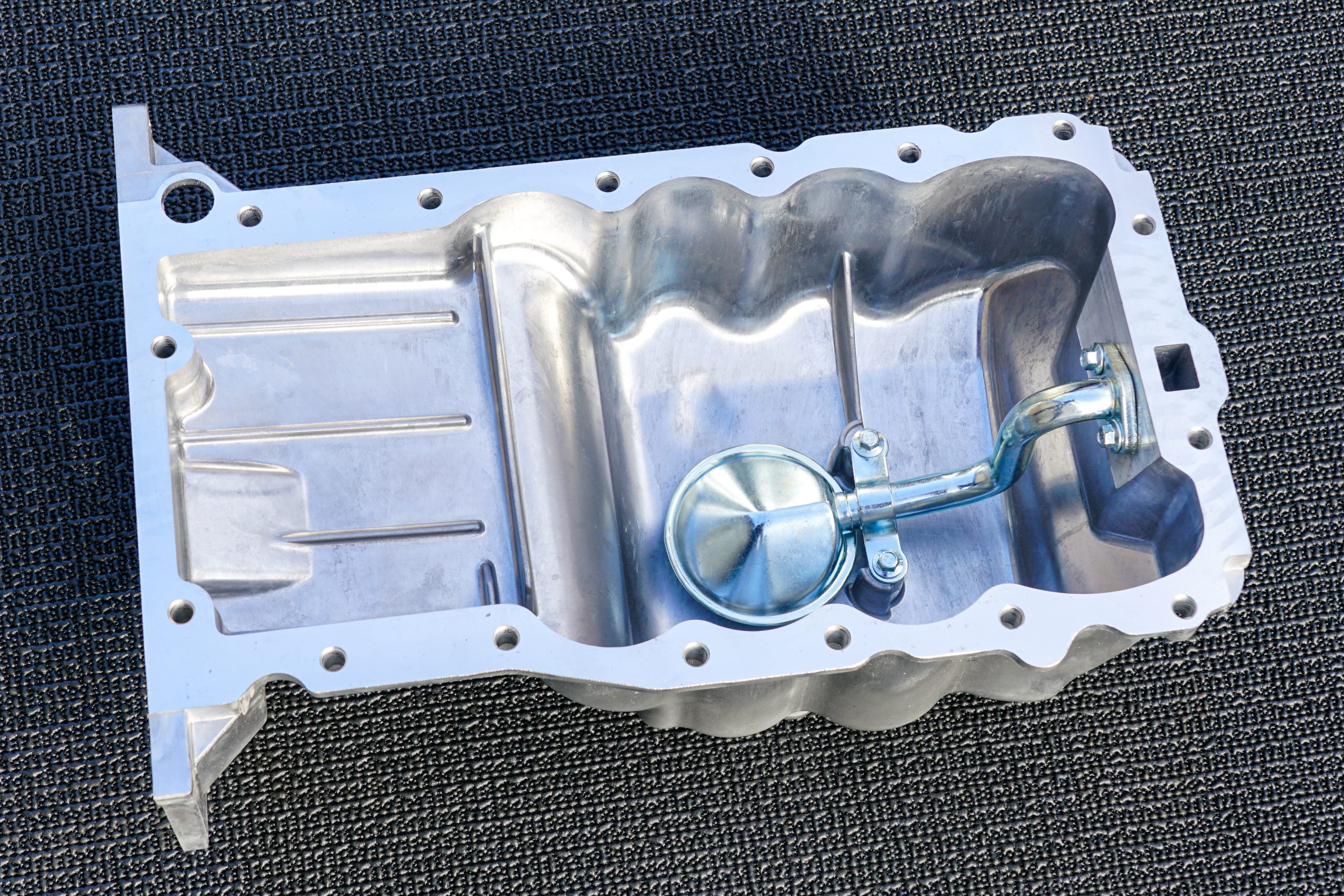 Passenger car engine new aluminum oil sump cover with oil receiver tube